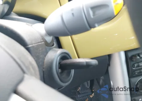 2005 Mini Cooper S from USA, damaged, VIN WMWRH33595TF84302